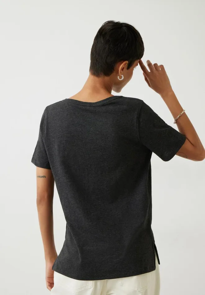 Hush Tops and Tshirts Women Kali Cotton Slub VNeck TShirt Charcoal Marl Hush Tops and Tshirts Women Kali Cotton Slub VNeck TShirt Charcoal Marl