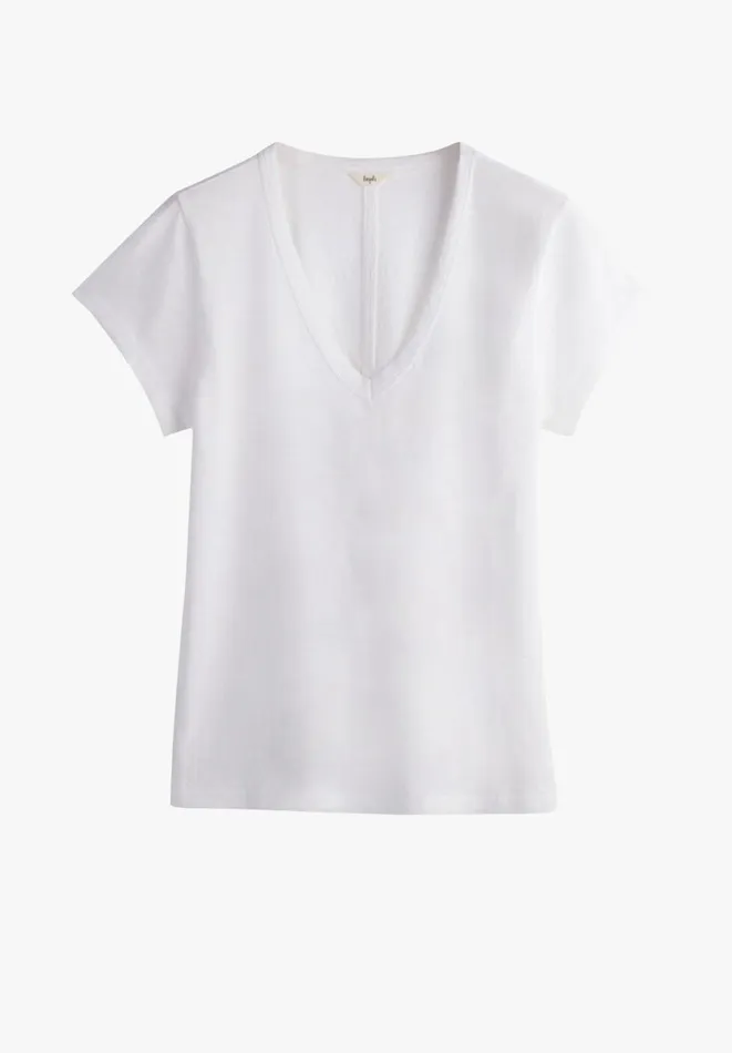 Hush Tops and Tshirts Women Slim Fit VNeck TShirt White Hush Tops and Tshirts Women Slim Fit VNeck TShirt White