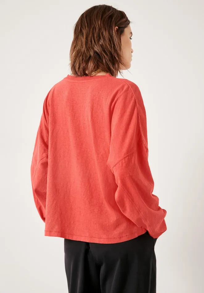 Hush Tops and Tshirts Women Soairse Seam Detail Dolmon Top Vibrant Red Hush Tops and Tshirts Women Soairse Seam Detail Dolmon Top Vibrant Red