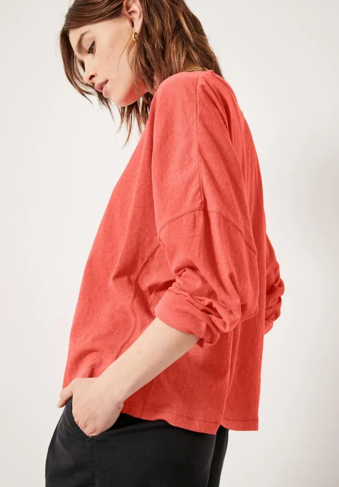 Hush Tops and Tshirts Women Soairse Seam Detail Dolmon Top Vibrant Red Hush Tops and Tshirts Women Soairse Seam Detail Dolmon Top Vibrant Red
