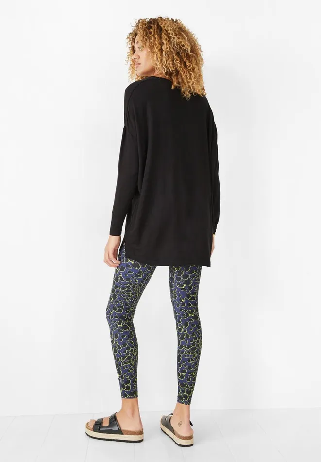 Hush Tops and Tshirts Women V Neck Wide Jersey Top Black Hush Tops and Tshirts Women V Neck Wide Jersey Top Black