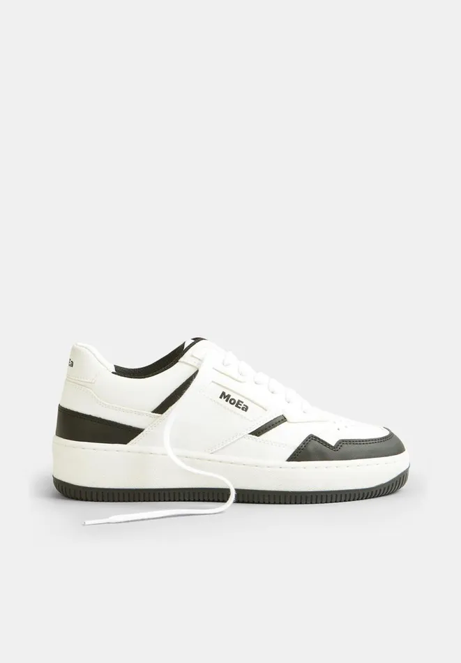 Hush Trainers Women MoEa GN131 Trainer Black and White