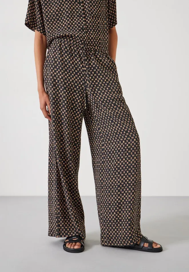 Hush Trousers Women Layla Print Tie Waist Trousers Contrast Geo Brown Hush Trousers Women Layla Print Tie Waist Trousers Contrast Geo Brown