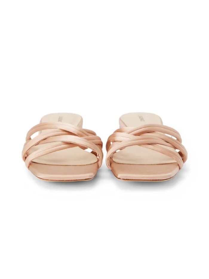 L039Agence Sandals and Wedges Women Abelle Satin Flat Sandal Dusty Pink Satin