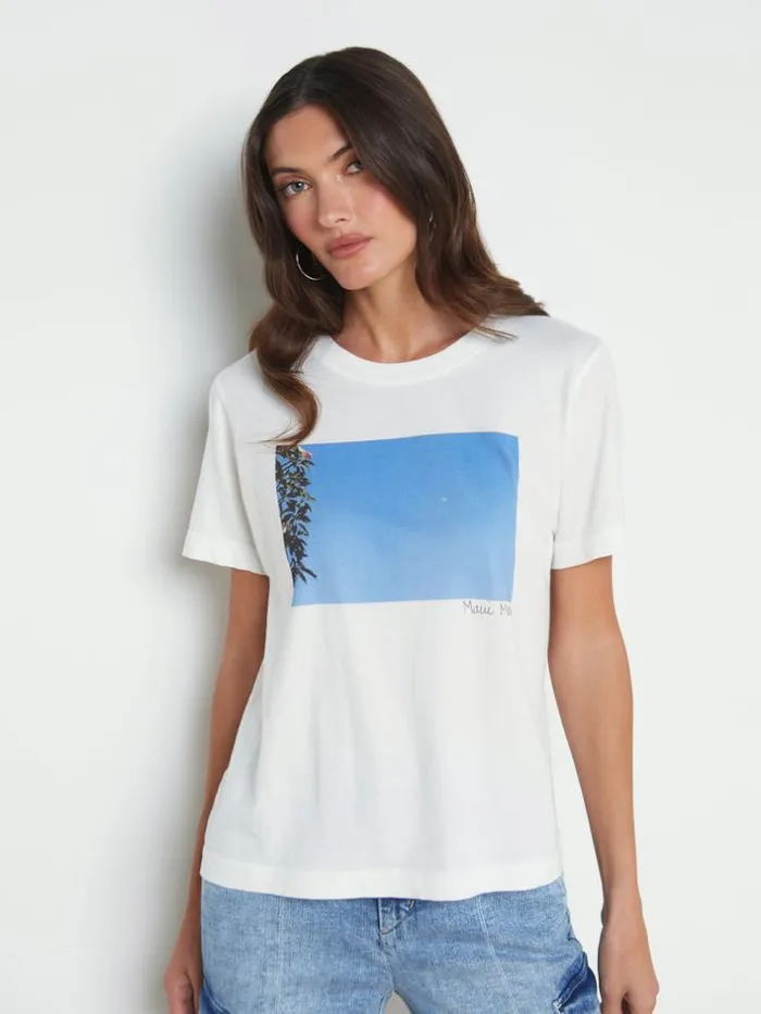 L039Agence Tees Women Leilani Maui Moon Tee White
