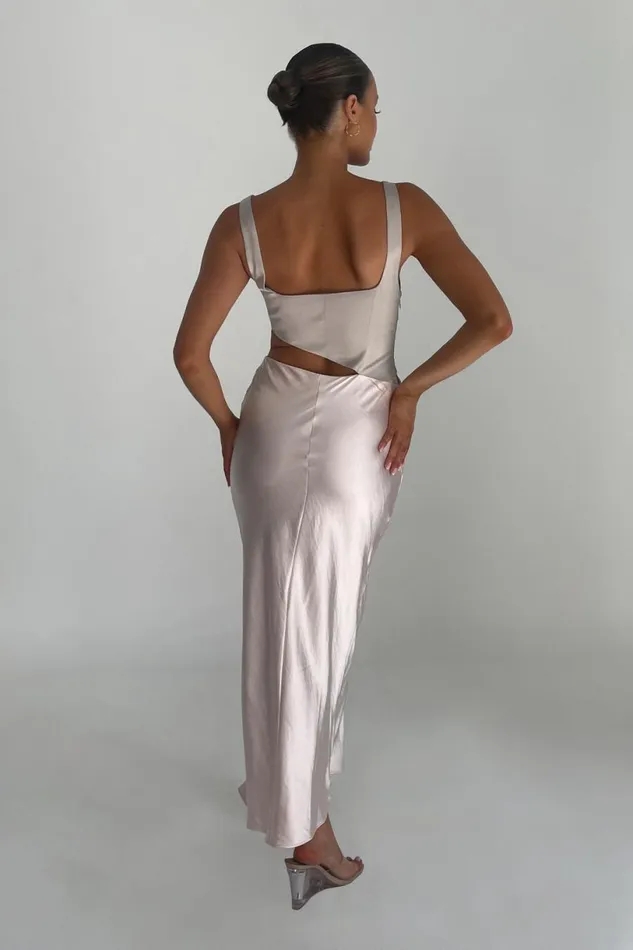 Meshki Bachelorette Women Gianna Two Tone Slashed Maxi Dress 8211 Blush Pink Blushpink