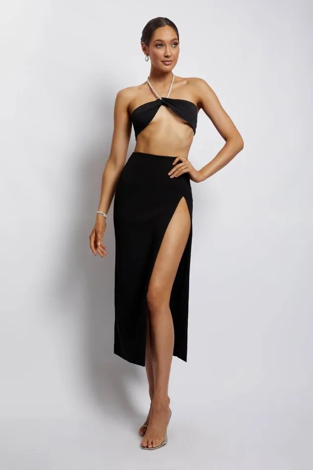 Meshki Crop Tops Women Lea Diamante Chain Halter Neck Crop Top 8211 Black Black Meshki Crop Tops Women Lea Diamante Chain Halter Neck Crop Top 8211 Black Black