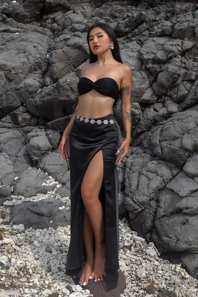 Meshki Crop Tops Women Mia Strapless Twist Top 8211 Black Black