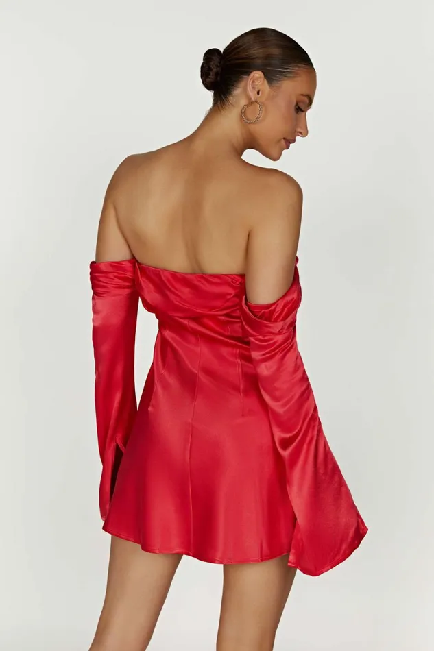 Meshki Mini Dresses Women Giselle Off Shoulder Satin Mini Dress 8211 Red Red