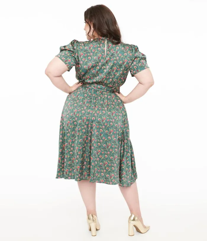 Plus Size 1940s Green and Red Fan Print Swing Dress DressesPlus Unique Vintage Pocket Dresses