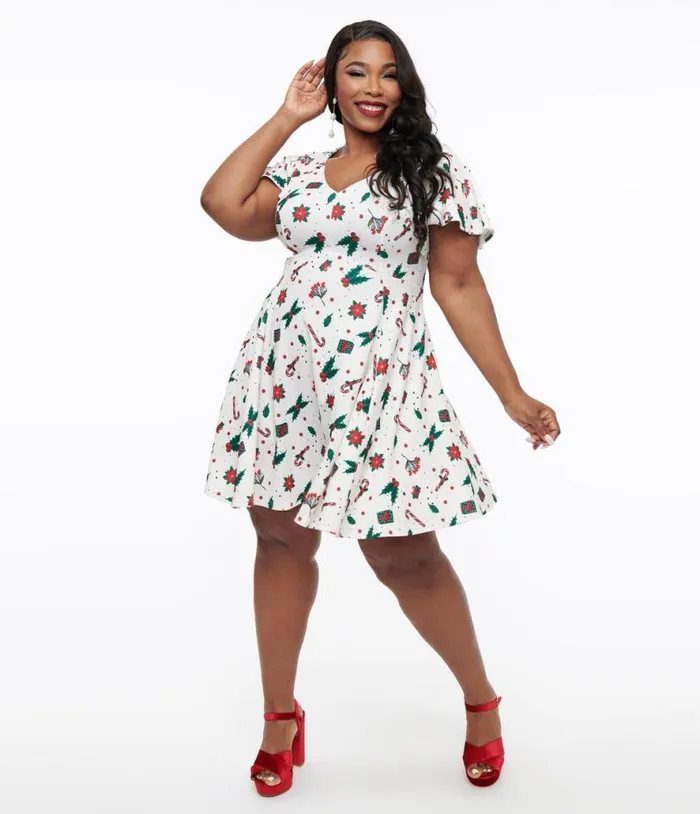 Plus Size 1950s Ivory Christmas Print Poppy Flare Dress Dresses Unique Vintage Pocket Dresses Plus Size 1950s Ivory Christmas Print Poppy Flare Dress Dresses Unique Vintage Pocket Dresses