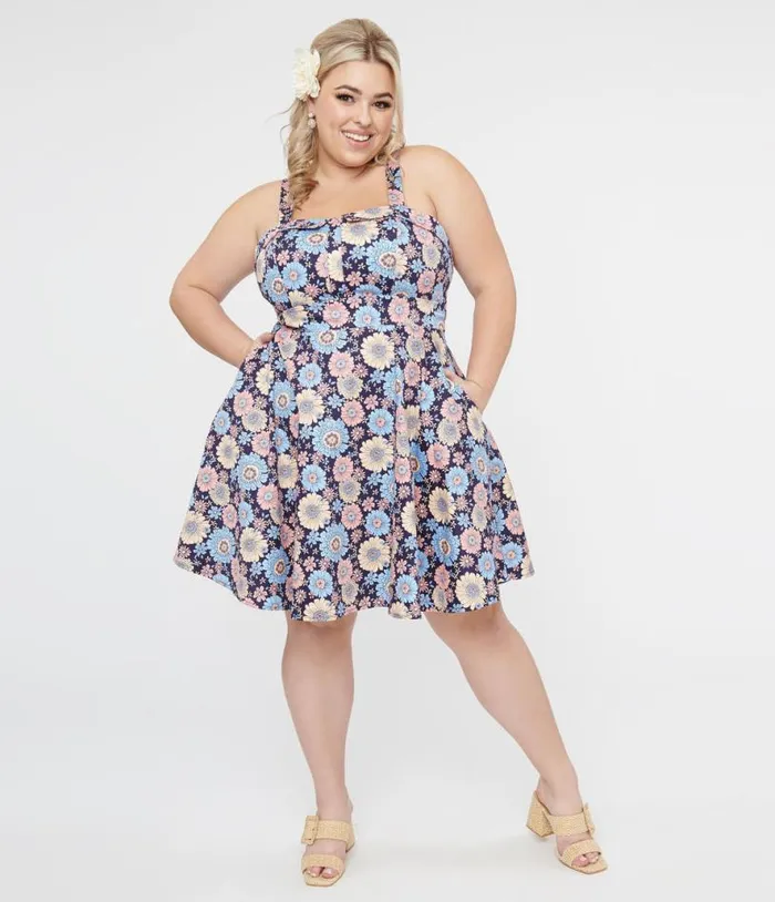 Plus Size 1950s Navy and Multicolor Daisy Print Cotton Flare Dress DressesPlus Unique Vintage Pocket Dresses Plus Size 1950s Navy and Multicolor Daisy Print Cotton Flare Dress DressesPlus Unique Vintage Pocket Dresses