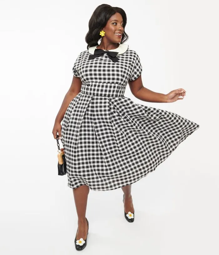 Plus Size 1950s White and Black Gingham Swing Dress DressesPlus Unique Vintage Pocket Dresses Plus Size 1950s White and Black Gingham Swing Dress DressesPlus Unique Vintage Pocket Dresses