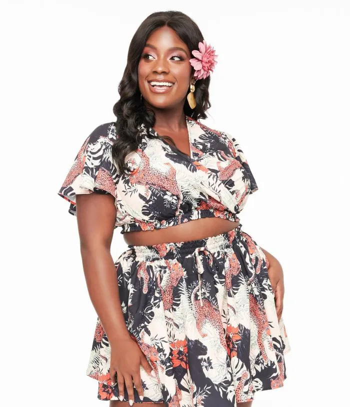 Plus Size 1960s Black Jungle Cat Print Dottie Crop Top ClothingPlus Unique Vintage Blouses Plus Size 1960s Black Jungle Cat Print Dottie Crop Top ClothingPlus Unique Vintage Blouses