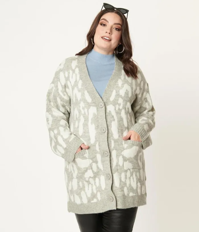 Plus Size 1970s Grey Leopard Print Long Cardigan Clothing Unique Vintage Sweaters and Cardigans Plus Size 1970s Grey Leopard Print Long Cardigan Clothing Unique Vintage Sweaters and Cardigans