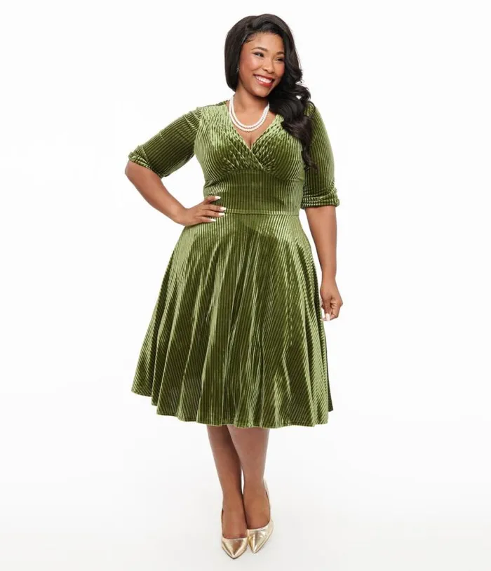 Plus Size Green 1950s Moss Green Velvet Delores Swing Dress Dresses Unique Vintage Swing