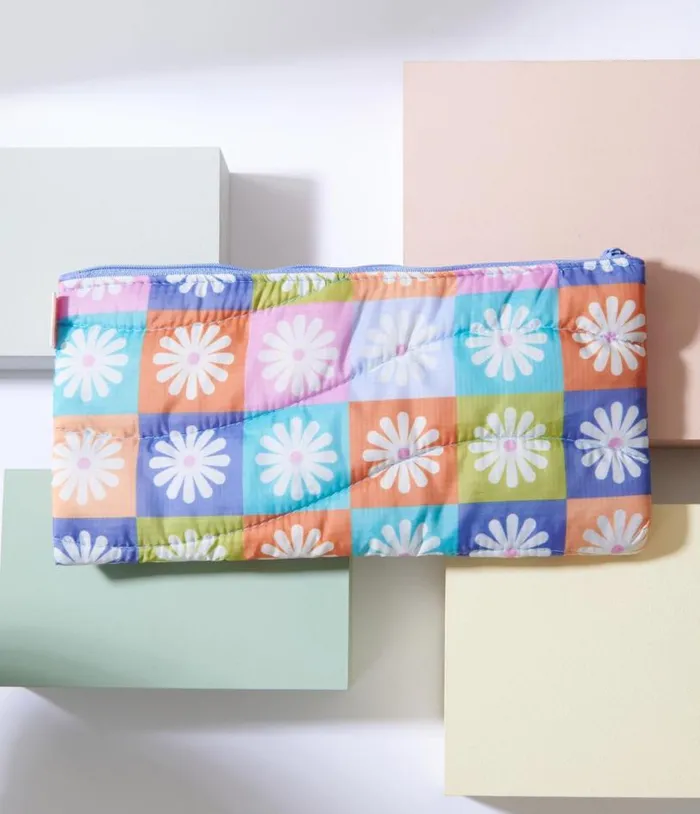 Rainbow Checkered Daisy Quilted Puff Bag Accessories Unique Vintage Beauty