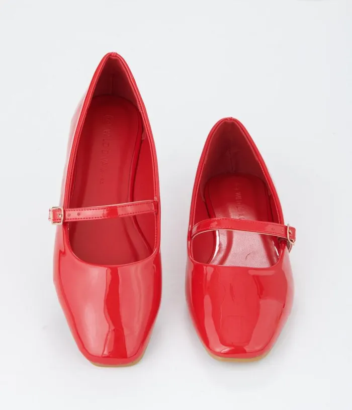 Red Patent Leatherette Mary Jane Flats Shoes Unique Vintage Flats