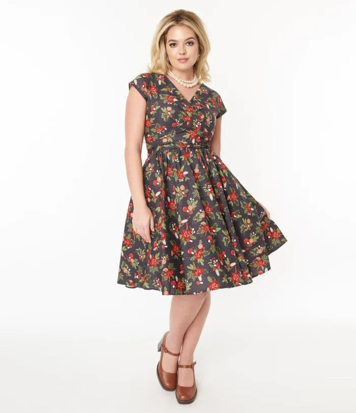 Retrolicious Brown and Holiday Florals Greta Swing Dress DressesPlus Unique Vintage Pocket Dresses Retrolicious Brown and Holiday Florals Greta Swing Dress DressesPlus Unique Vintage Pocket Dresses