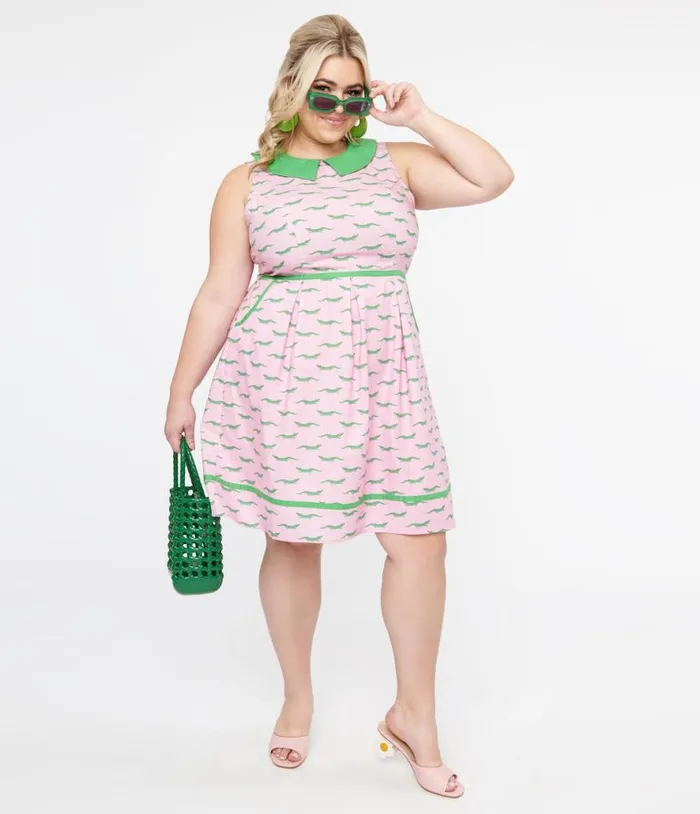 Retrolicious Plus Size 1960s Pink and Green Alligator Fit and Flare Cotton Dress DressesPlus Unique Vintage Pocket Dresses Retrolicious Plus Size 1960s Pink and Green Alligator Fit and Flare Cotton Dress DressesPlus Unique Vintage Pocket Dresses