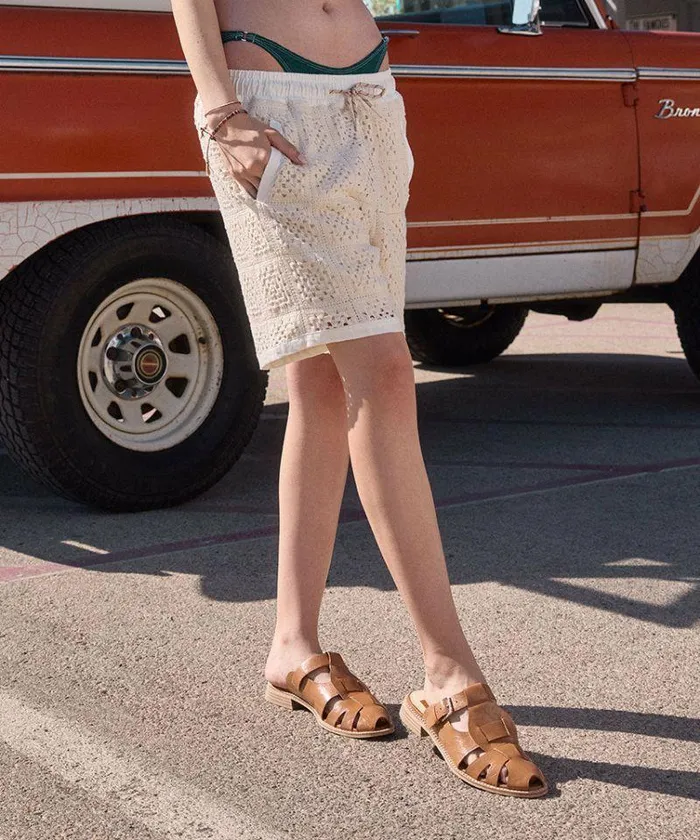 Sandals Shop Dolce Vita Hippie Flats Tan Crinkle Patent Tan Crinkle Patent