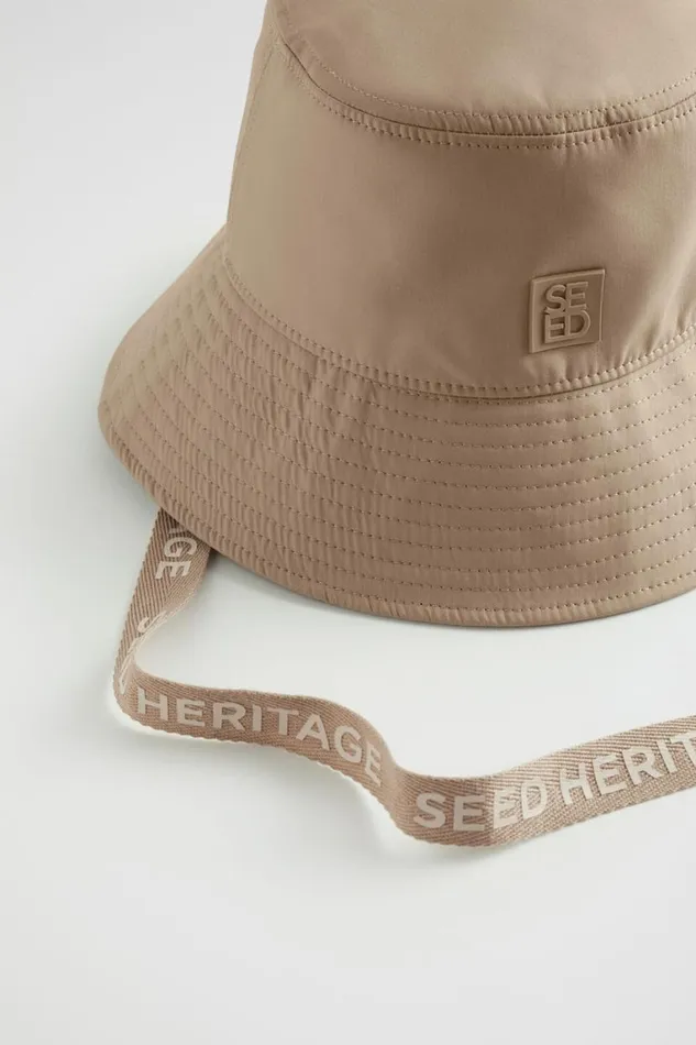 Seed Heritage Hats and Gloves Monochrome Logo Bucket Hat Cookie 8211 Woman