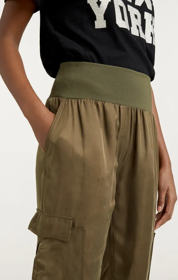 Shop Giles Pant Cupro Olive Cinq Sept Pants