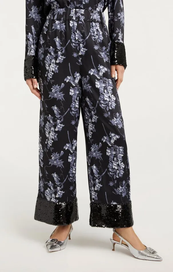 Shop Phoebe Pant Coastal Floral Black Multi Cinq Sept Pants