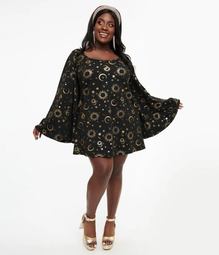 Smak Parlour 1960s Plus Size Black and Gold Celestial Print Mini Dress Dresses Unique Vintage Pocket Dresses Smak Parlour 1960s Plus Size Black and Gold Celestial Print Mini Dress Dresses Unique Vintage Pocket Dresses
