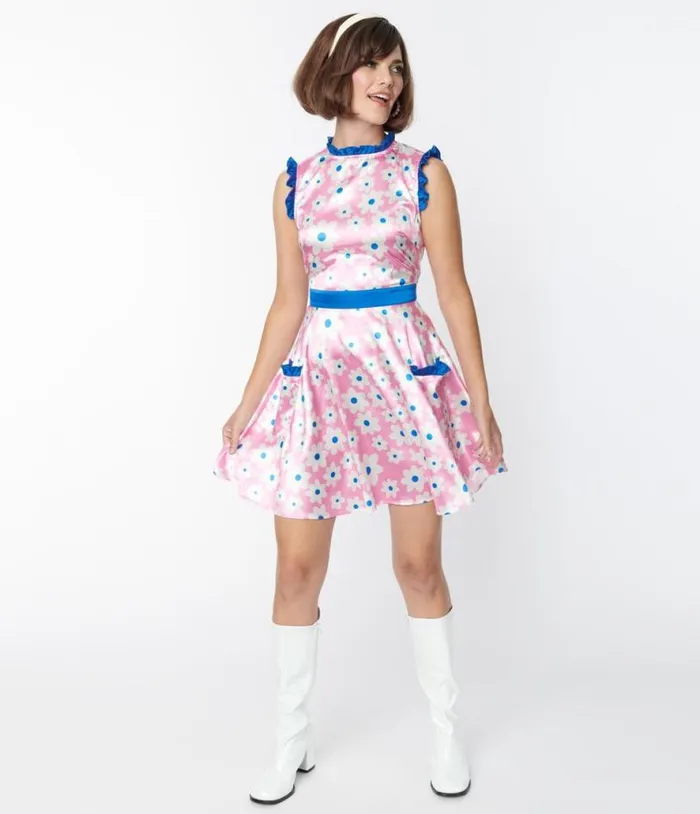 Smak Parlour Pink and White Ditsy Floral Happy Hour Flare Dress Dresses Unique Vintage Pocket Dresses
