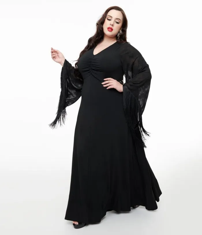 Smak Parlour Plus Size 1970s Black Floral Fringe Sleeve Maxi Dress DressesPlus Unique Vintage Midi and Maxi