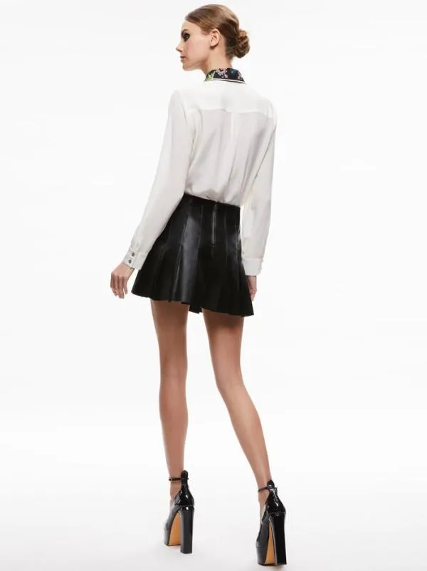 Tops Women Alice Olivia WILLA EMBROIDERED COLLAR PLACKET TOP Ecru